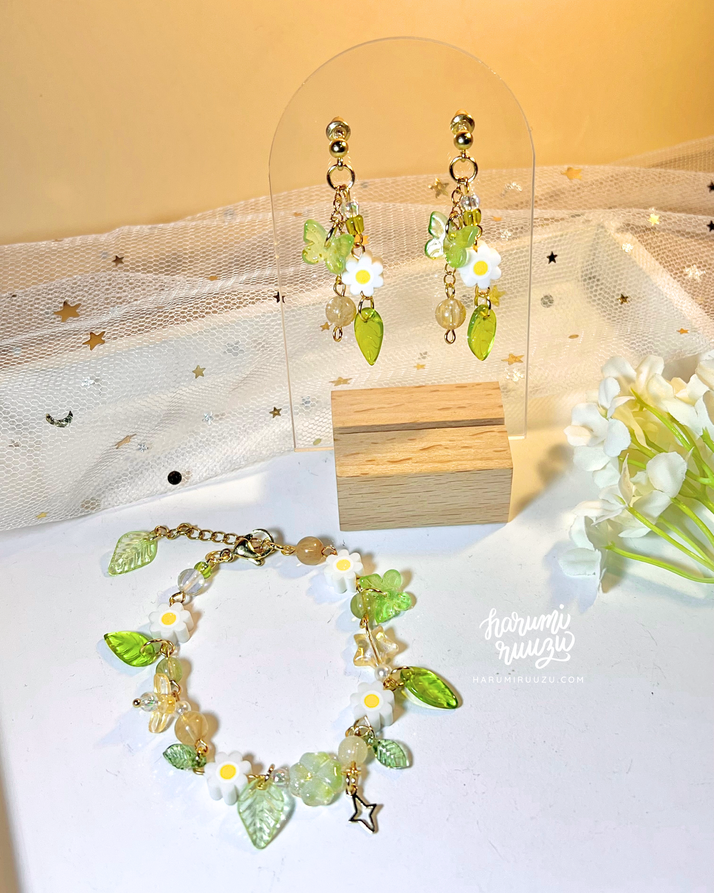 Daisy Girlie Collection — Handmade Earrings, Bracelet, Necklace Jewelry Set by harumiruuzu