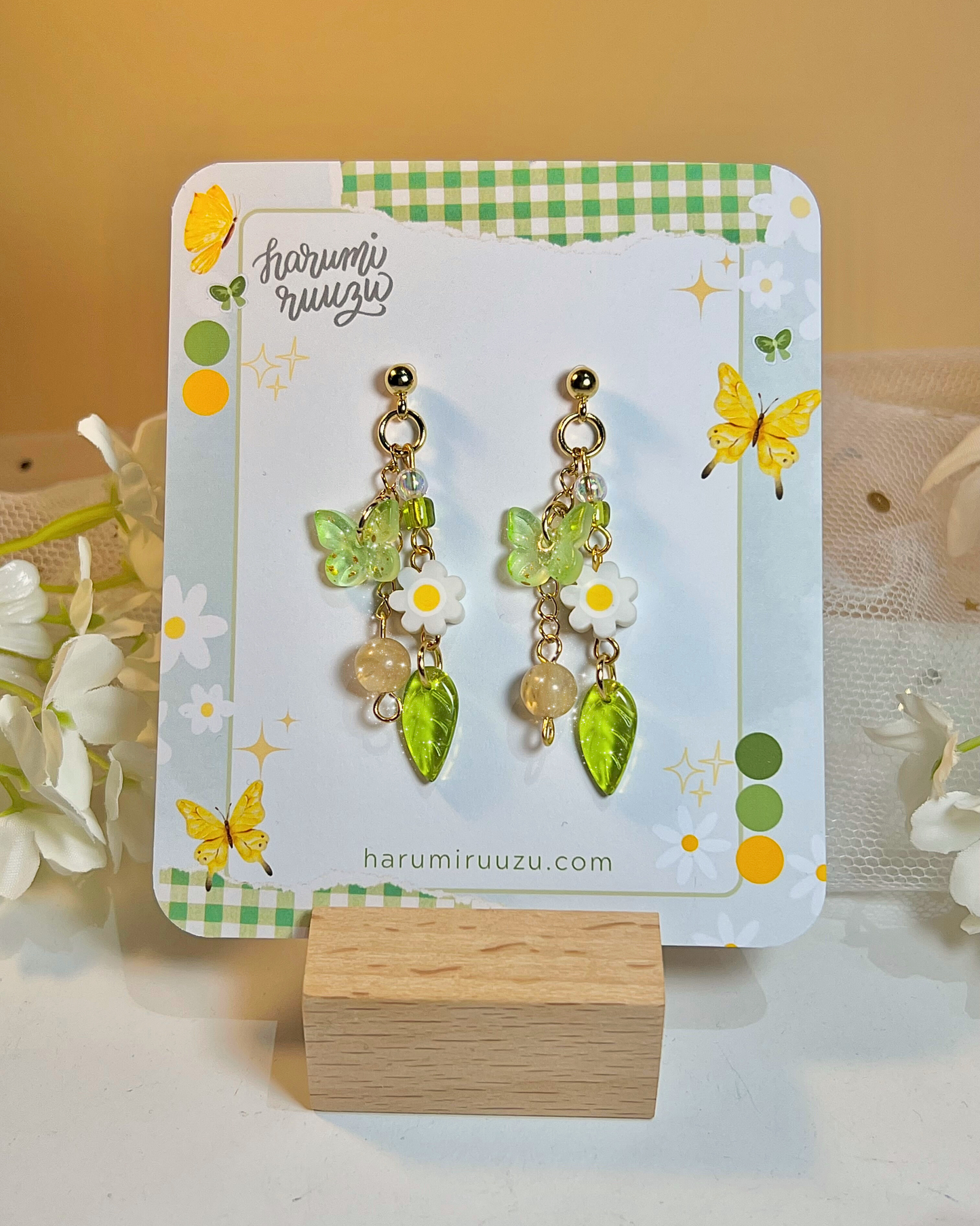 Daisy Girlie Collection — Handmade Earrings, Bracelet, Necklace Jewelry Set by harumiruuzu