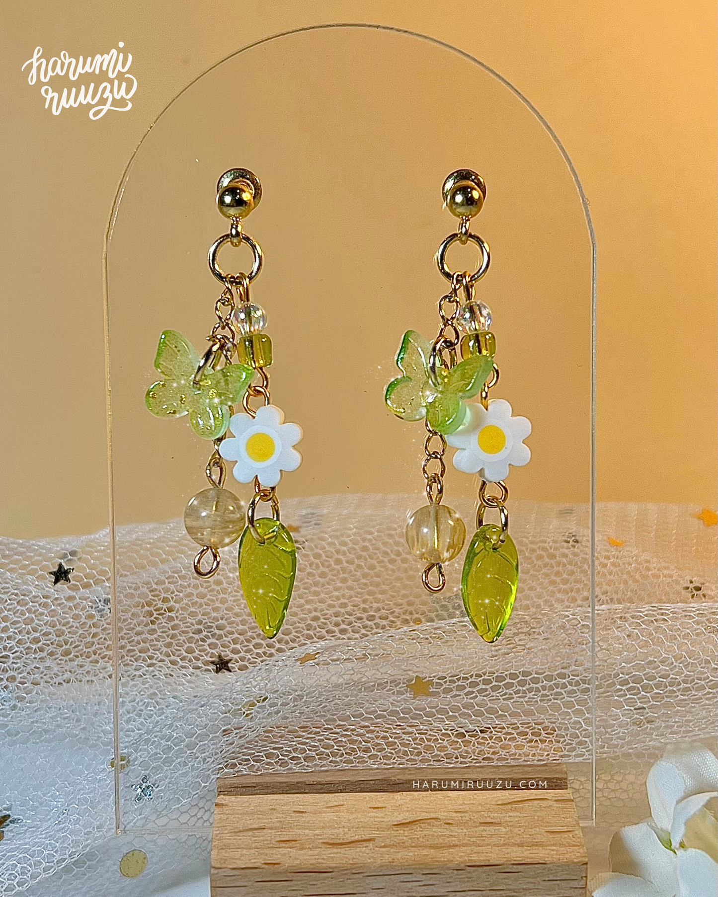 Daisy Girlie Collection — Handmade Earrings, Bracelet, Necklace Jewelry Set by harumiruuzu